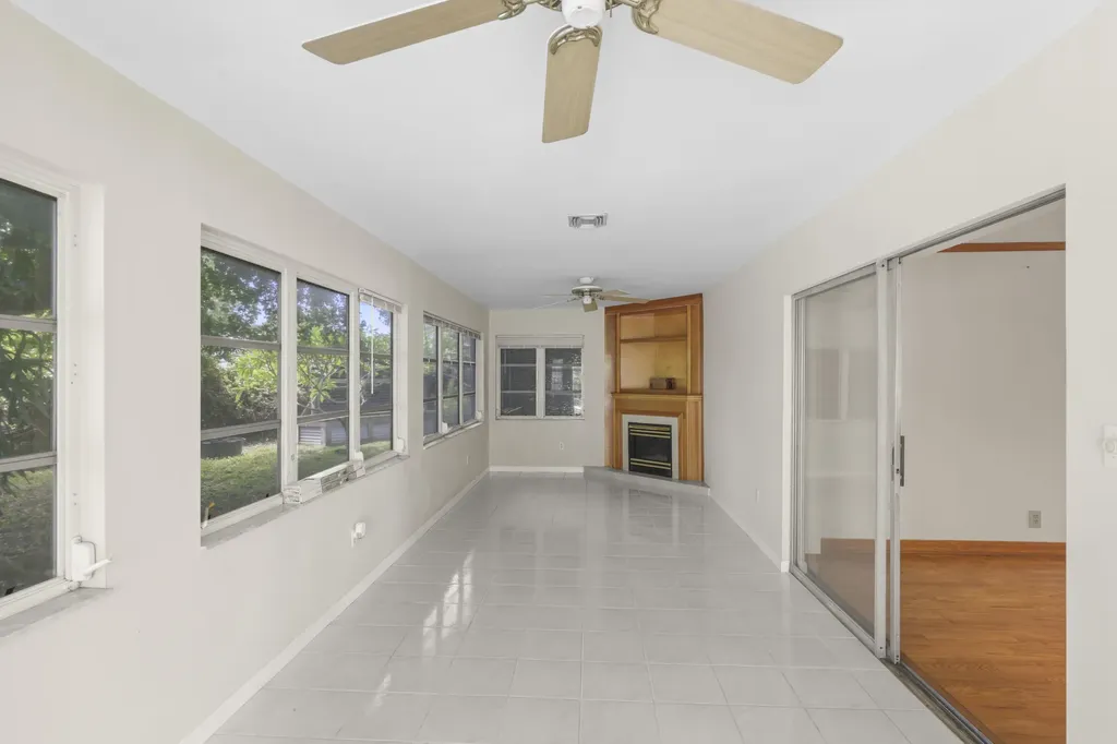 1720 SW 10th Street Boca Raton FL 33486