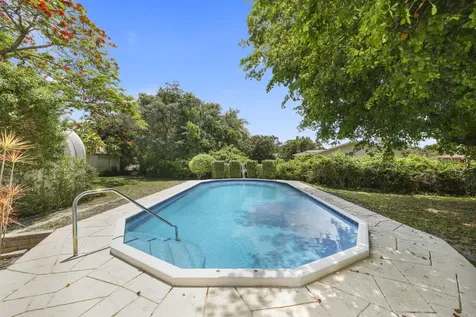 1720 SW 10th Street Boca Raton FL 33486