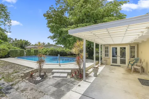 1720 SW 10th Street Boca Raton FL 33486
