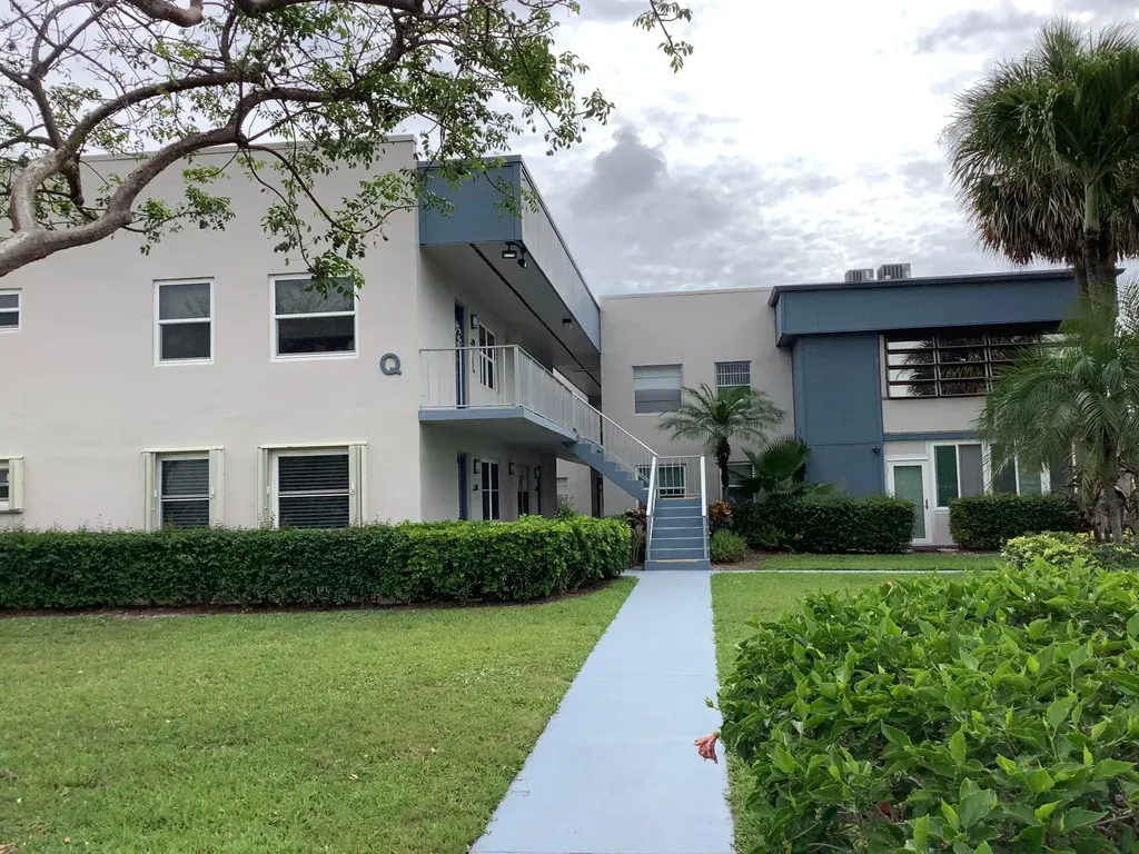 794 Normandy Q Delray Beach FL 33484