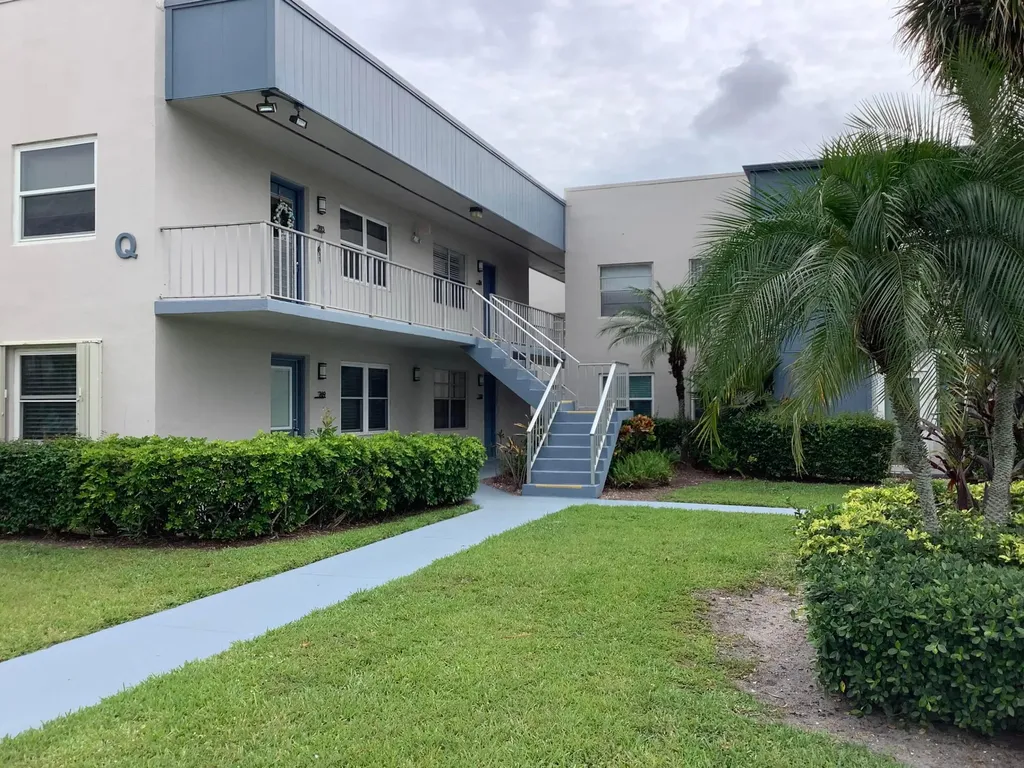 794 Normandy Q Delray Beach FL 33484