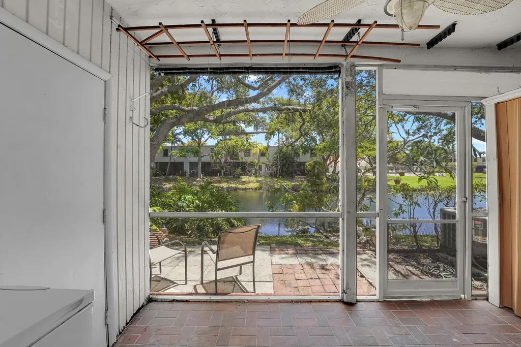 9499 NW 42nd Street Sunrise FL 33351