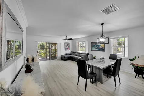 9499 NW 42nd Street Sunrise FL 33351