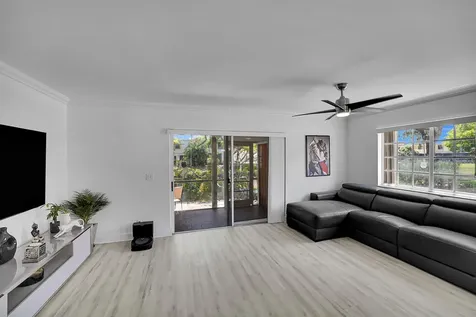 9499 NW 42nd Street Sunrise FL 33351