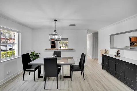 9499 NW 42nd Street Sunrise FL 33351