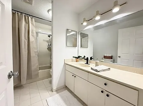 9499 NW 42nd Street Sunrise FL 33351