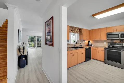 9499 NW 42nd Street Sunrise FL 33351