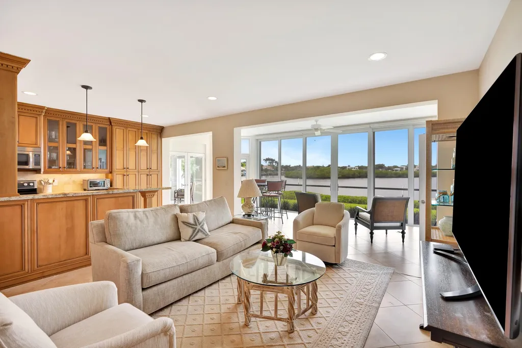 2704 Captains Way Jupiter FL 33477