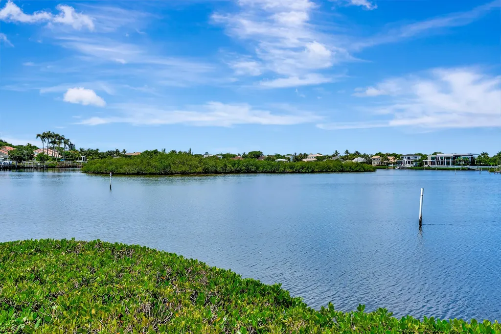 2704 Captains Way Jupiter FL 33477