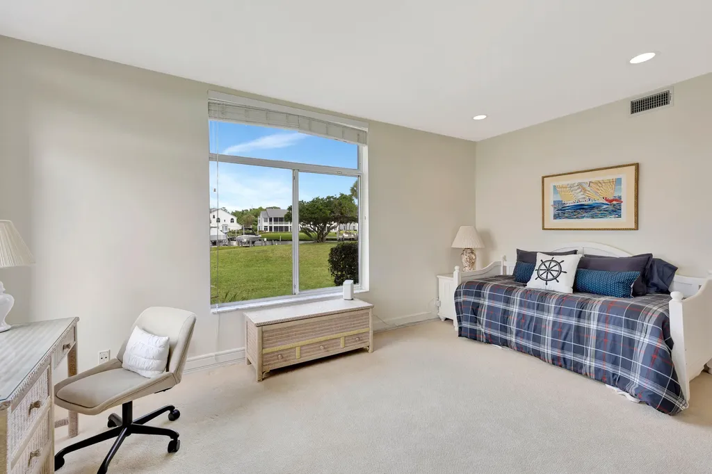 2704 Captains Way Jupiter FL 33477