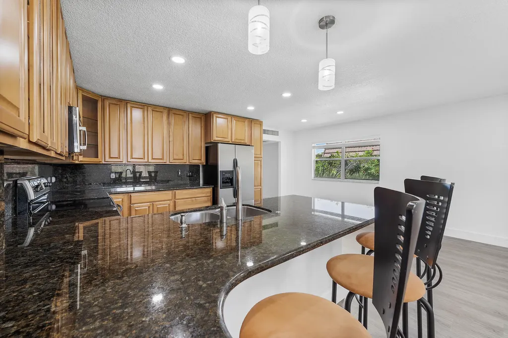 154 Seville G Delray Beach FL 33446