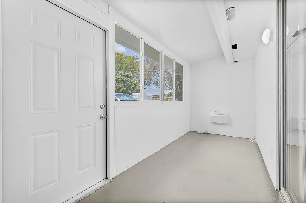 154 Seville G Delray Beach FL 33446