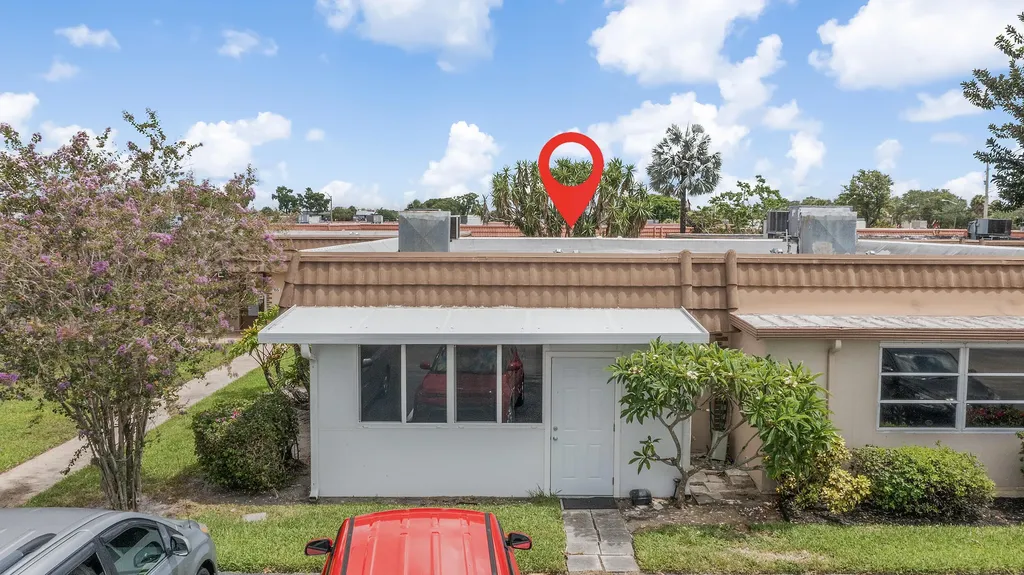 154 Seville G Delray Beach FL 33446