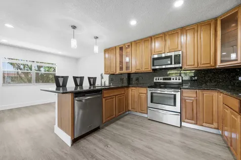 154 Seville G Delray Beach FL 33446