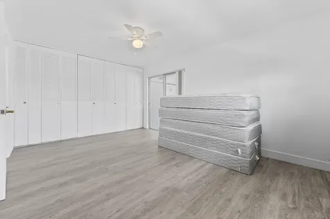 154 Seville G Delray Beach FL 33446