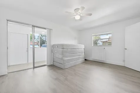 154 Seville G Delray Beach FL 33446