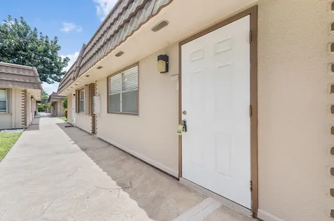154 Seville G Delray Beach FL 33446
