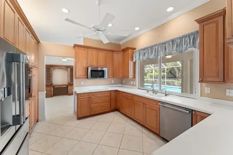 1184 SW Mirror Lake Cove Port St Lucie FL 34986