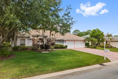 1184 SW Mirror Lake Cove Port St Lucie FL 34986