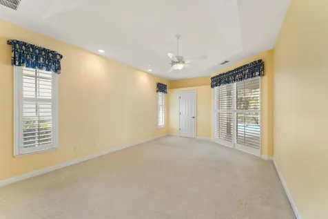 1184 SW Mirror Lake Cove Port St Lucie FL 34986