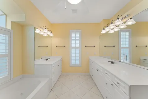1184 SW Mirror Lake Cove Port St Lucie FL 34986