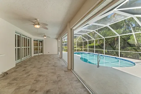 1184 SW Mirror Lake Cove Port St Lucie FL 34986