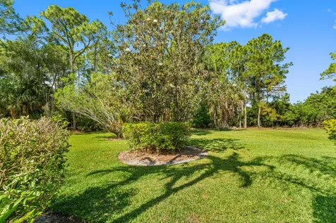 1184 SW Mirror Lake Cove Port St Lucie FL 34986