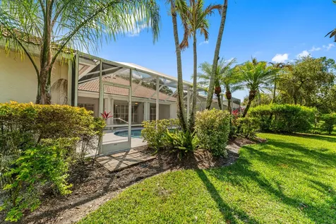 1184 SW Mirror Lake Cove Port St Lucie FL 34986