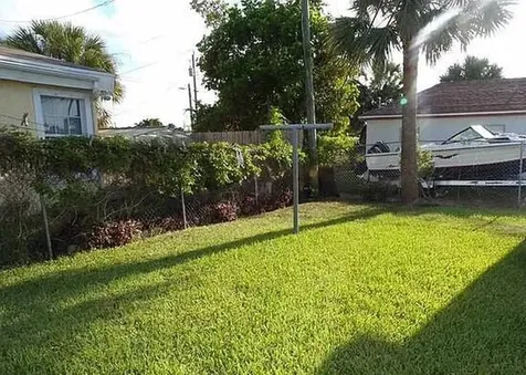 3391 Avenue S Riviera Beach FL 33404