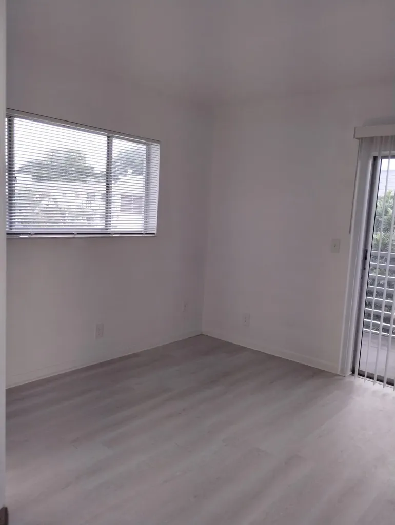 2880 Lake Osborne Drive Lake Worth Beach FL 33461