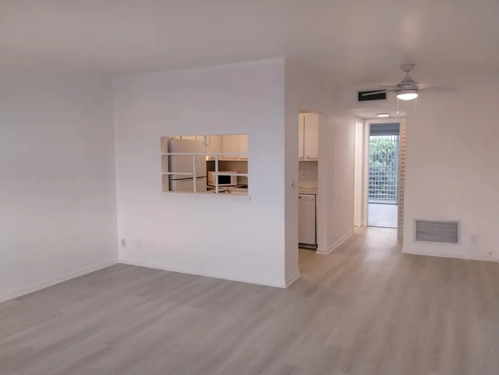 2880 Lake Osborne Drive Lake Worth Beach FL 33461
