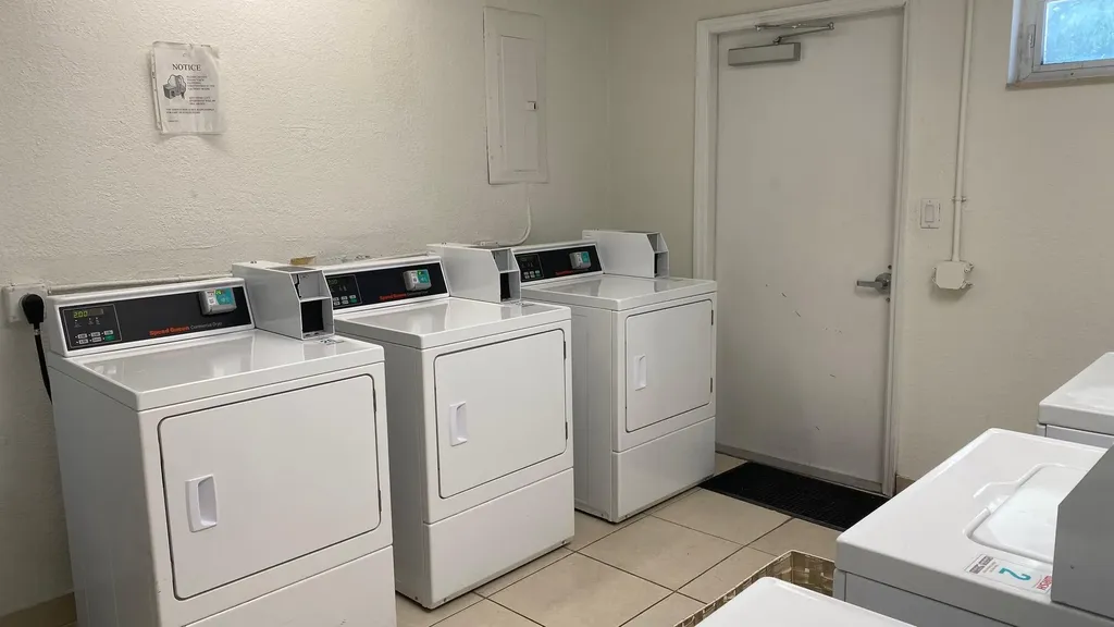 924 SE 2nd Street Fort Lauderdale FL 33301