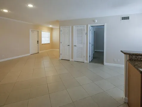 924 SE 2nd Street Fort Lauderdale FL 33301