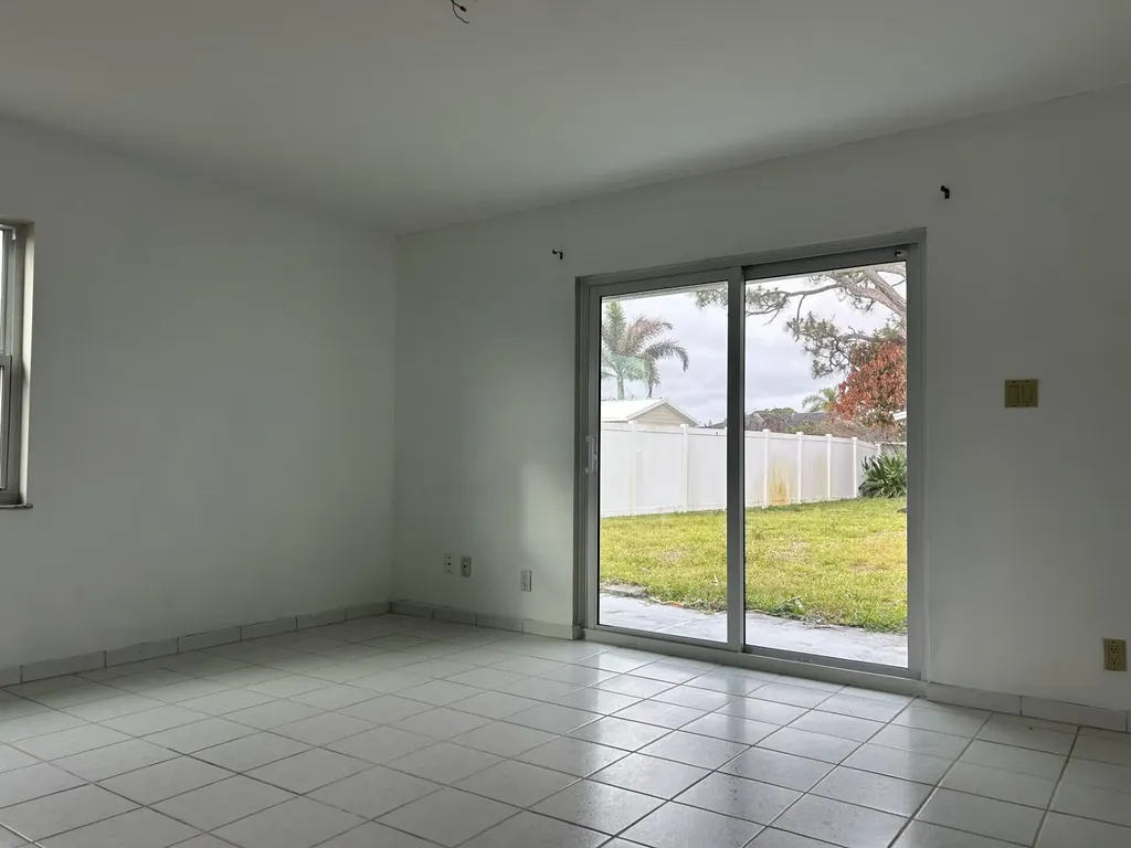 2080 SE Elmhurst Road Port St Lucie FL 34952