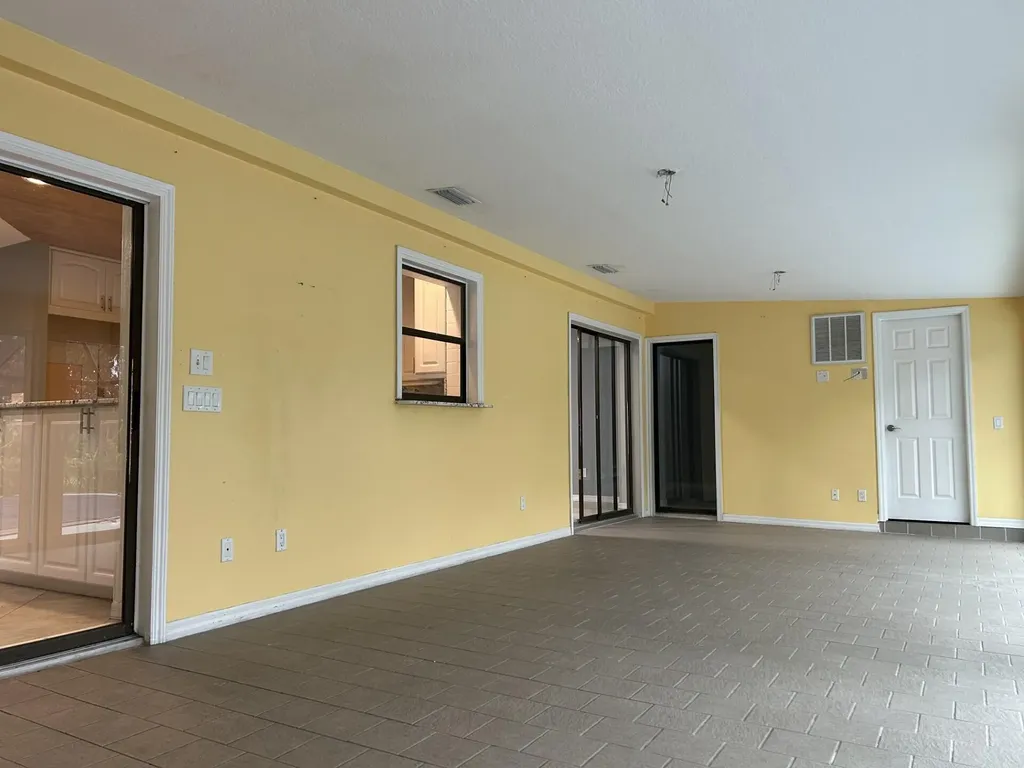 2080 SE Elmhurst Road Port St Lucie FL 34952