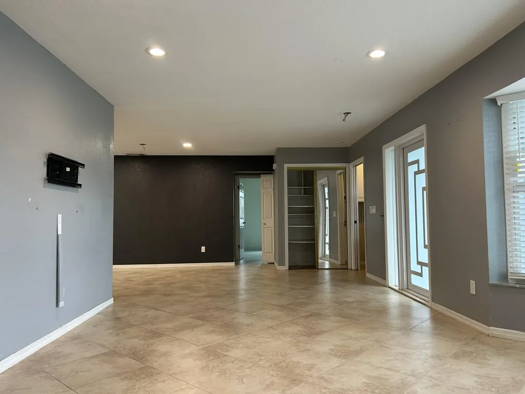 2080 SE Elmhurst Road Port St Lucie FL 34952