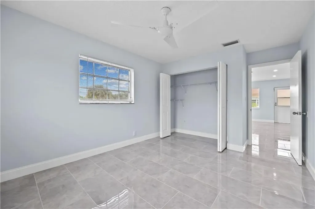 260 NW 19th Street Boca Raton FL 33432