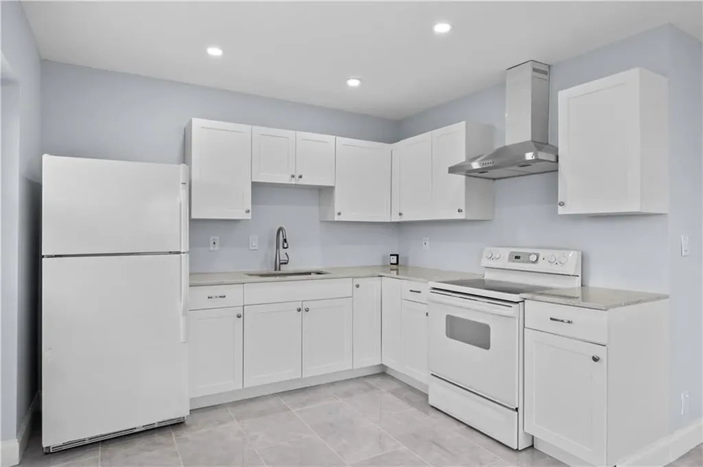 260 NW 19th Street Boca Raton FL 33432