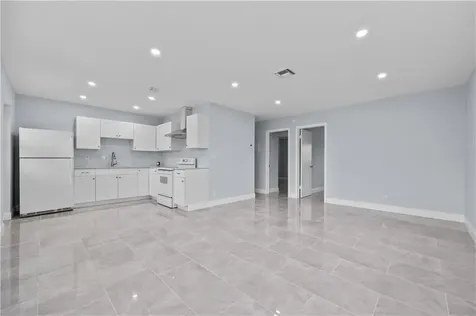 260 NW 19th Street Boca Raton FL 33432