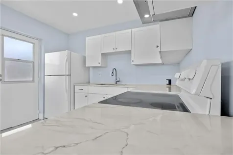 260 NW 19th Street Boca Raton FL 33432