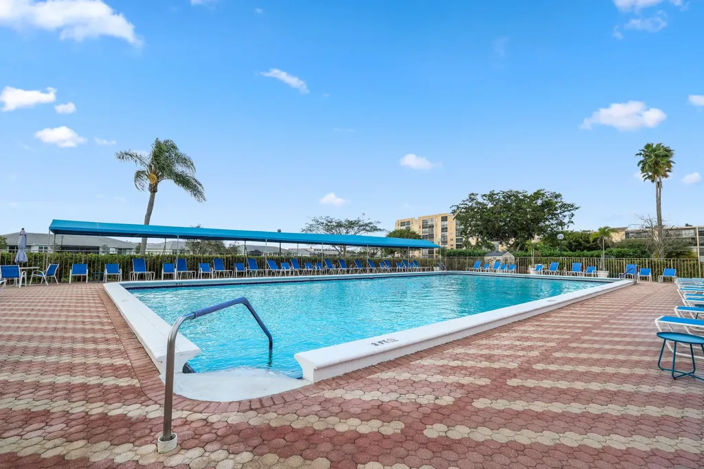 6936 Huntington Lane Delray Beach FL 33446