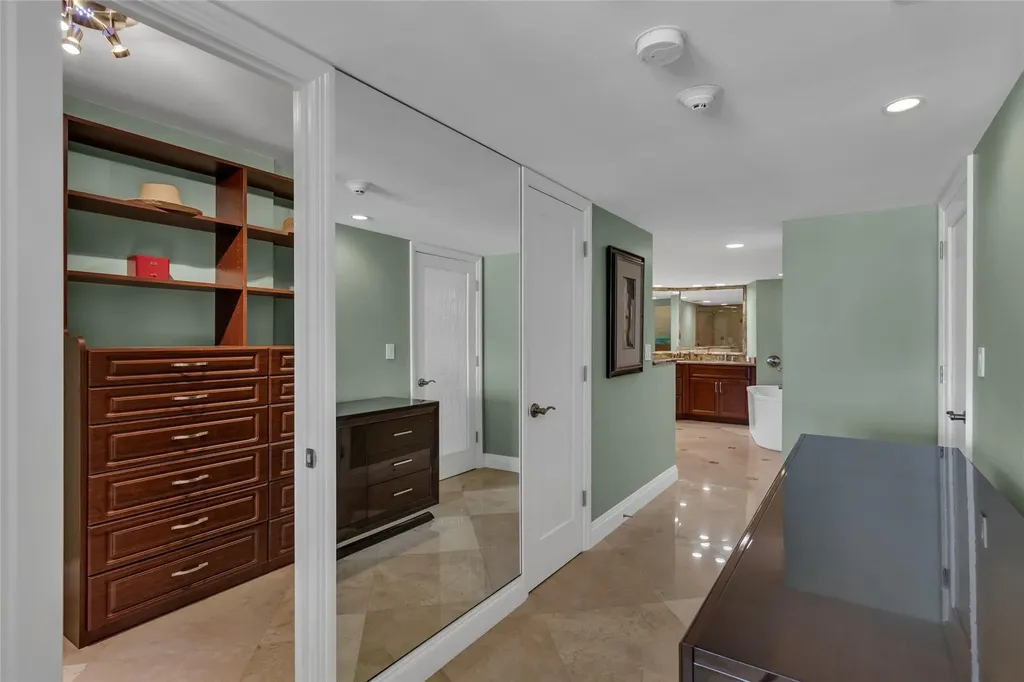 2200 S Ocean Lane Fort Lauderdale FL 33316