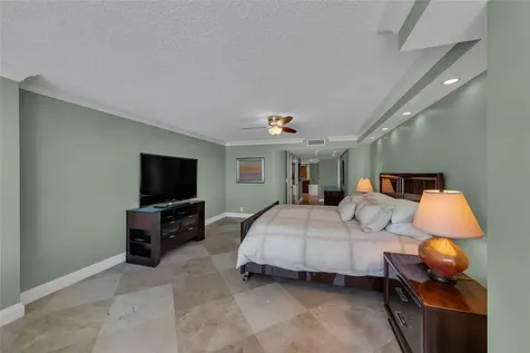 2200 S Ocean Lane Fort Lauderdale FL 33316