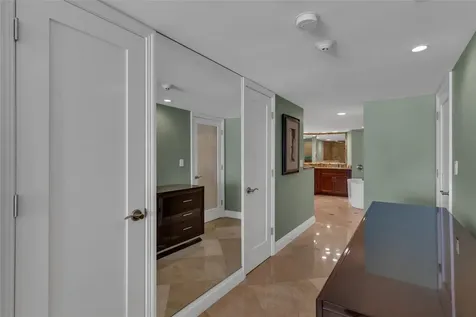 2200 S Ocean Lane Fort Lauderdale FL 33316