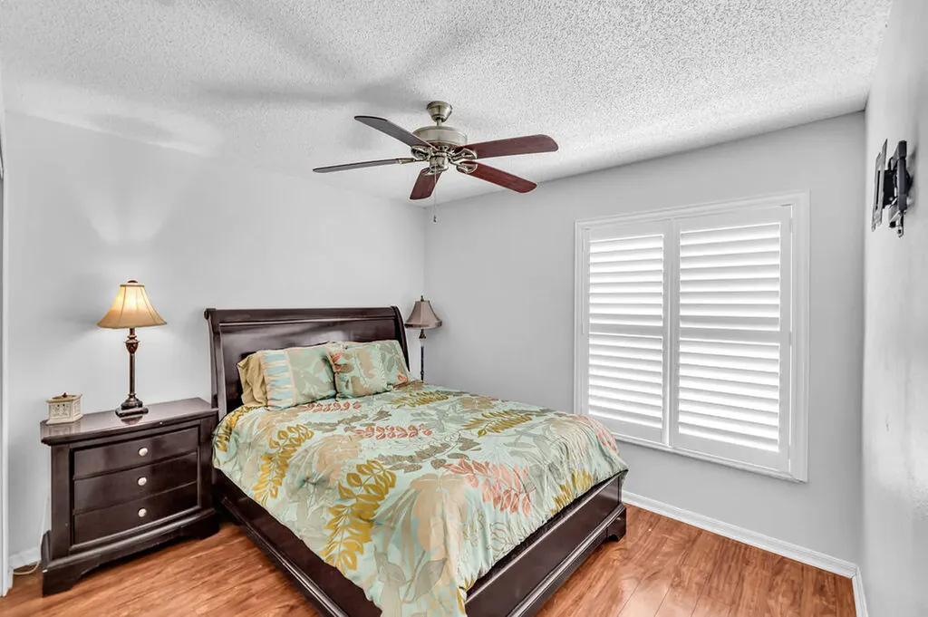 613 SE Dean Terrace Port St Lucie FL 34984