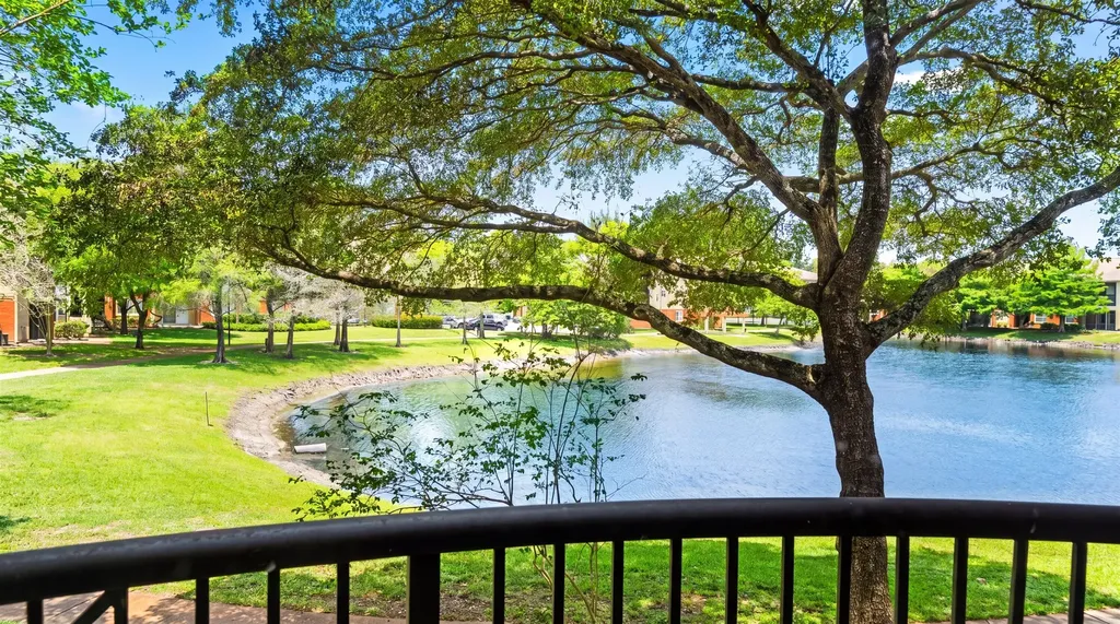 4159 N Haverhill Road West Palm Beach FL 33417