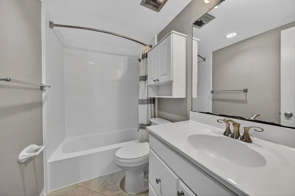 2900 NE 30th Street NE Fort Lauderdale FL 33306