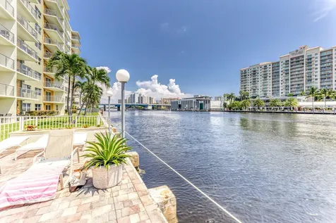 2900 NE 30th Street NE Fort Lauderdale FL 33306