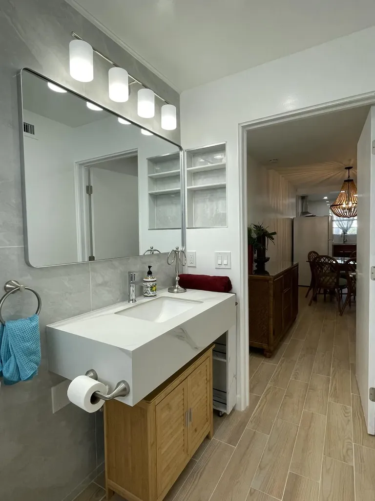 30 SE 13th Street Boca Raton FL 33432