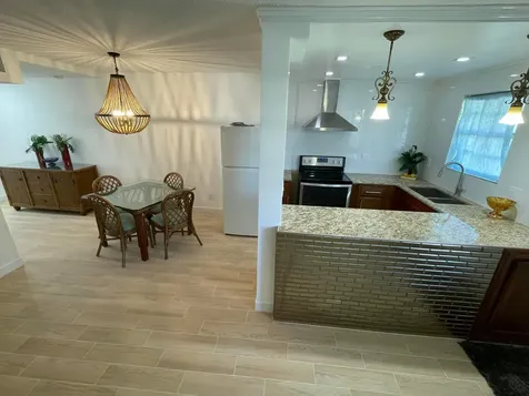 30 SE 13th Street Boca Raton FL 33432